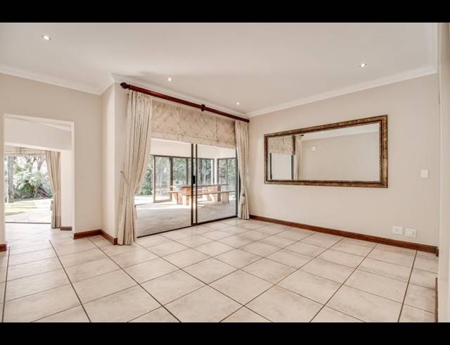 6 BEDROOM PROPERTY TO RENT IN FOURWAYS GARDENS